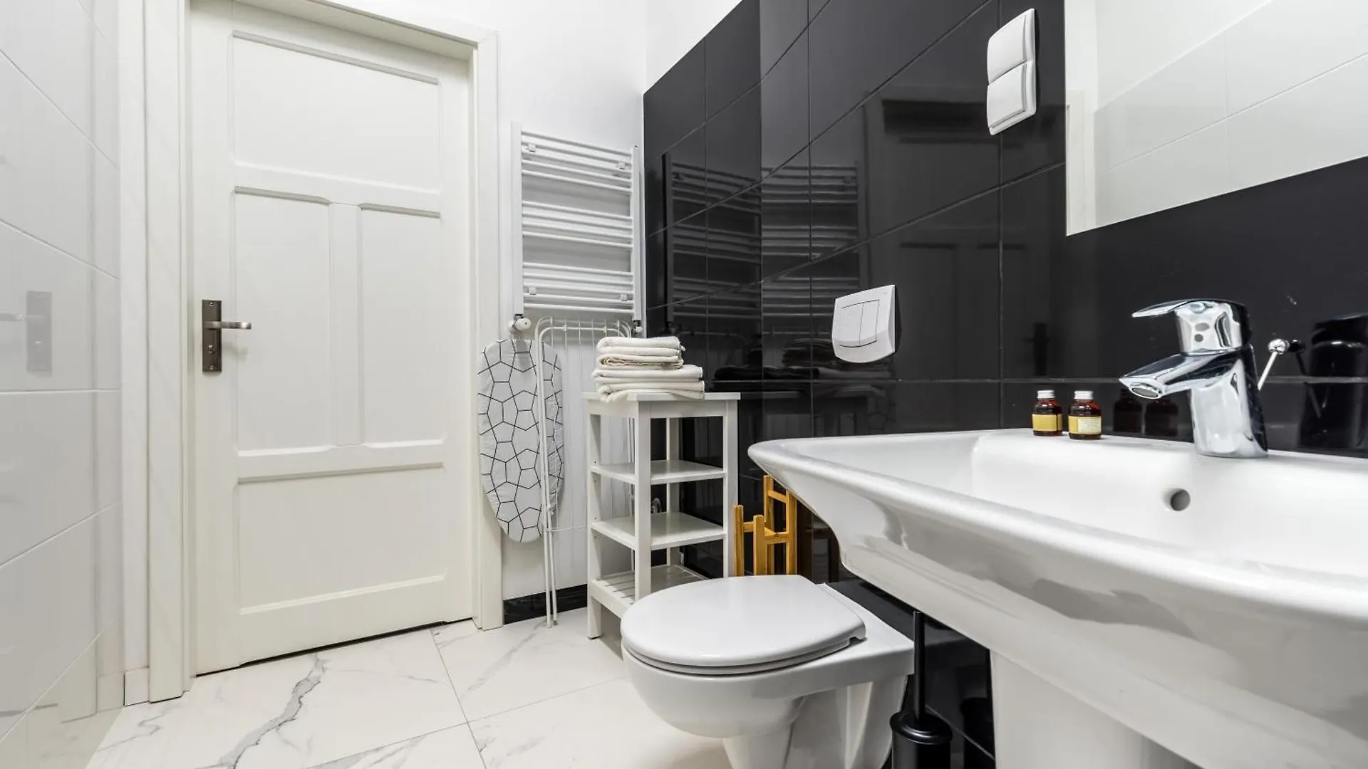 Cichy Zakatek Apartament Przy Starym Rynku Poznan 0*,  Poland